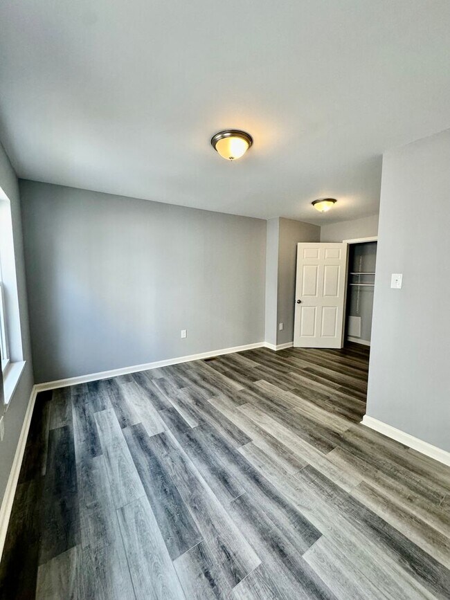 Foto del edificio - Anika Homes 2 Bedroom