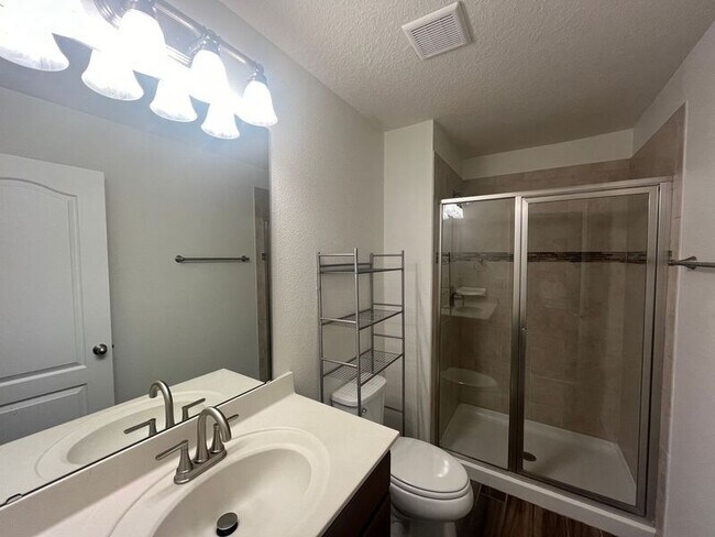 Foto del edificio - 1921 Glen Mist Cv