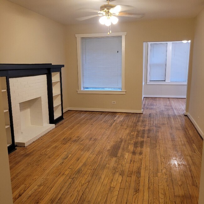 Foto del edificio - 6723 S Clyde Ave