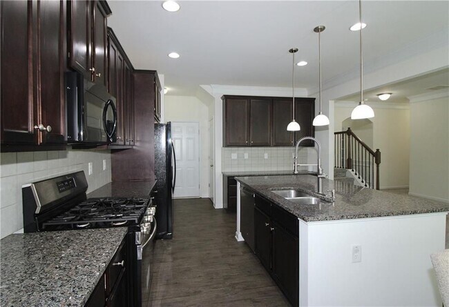 Building Photo - 1390 Napa Valley Dr SW