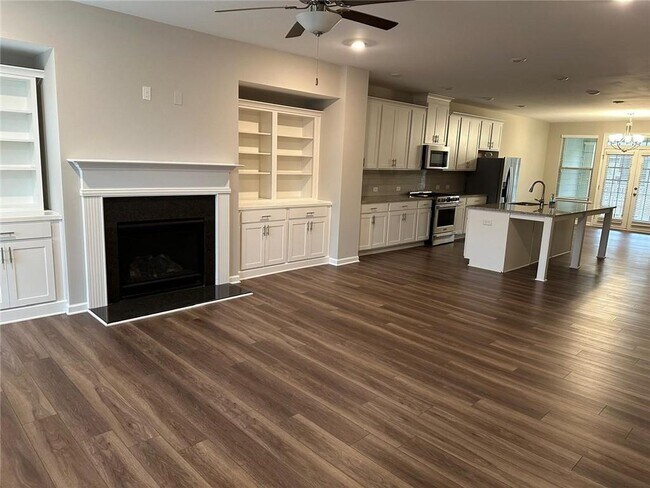 Foto del edificio - 4225 Essex Pond Wy