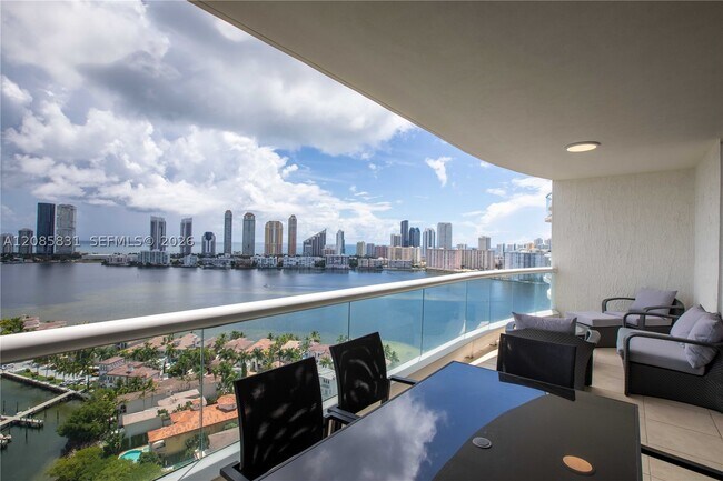 Building Photo - 6000 Island 2602 Is