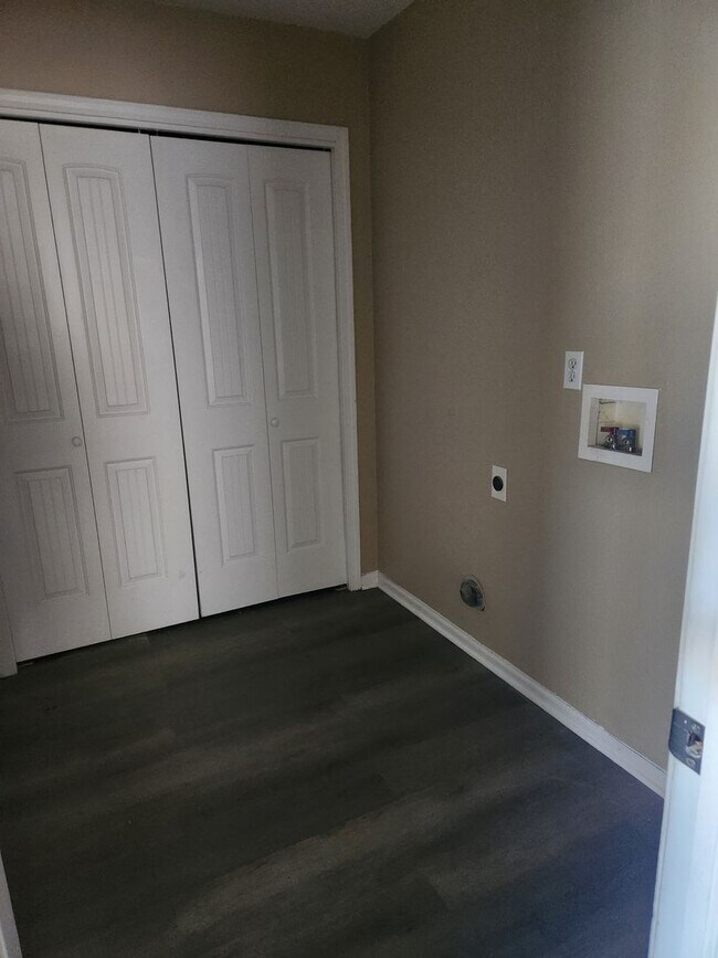 Foto del edificio - 2 bedroom Oak Grove