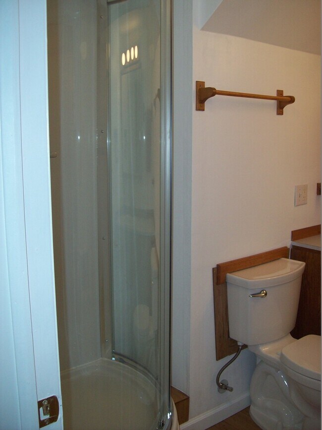 Foto del edificio - Charming 1 Bed / 1 Bath Basement Apartment in Columbia Falls