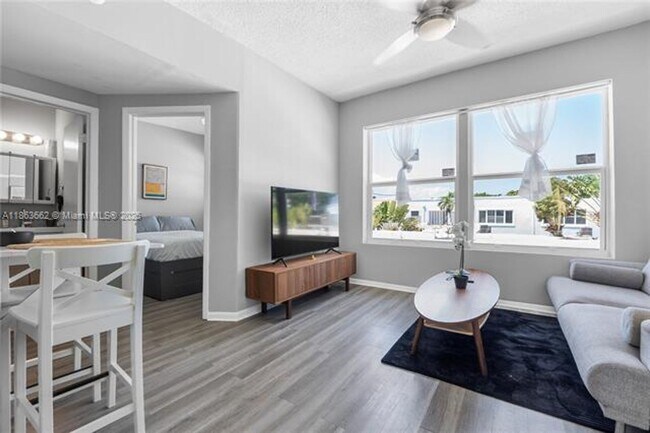 Foto del edificio - 1320 Drexel Ave