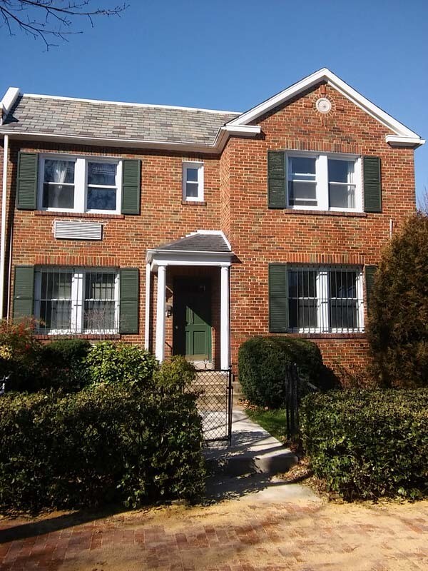 Foto principal - 118 9th St NE
