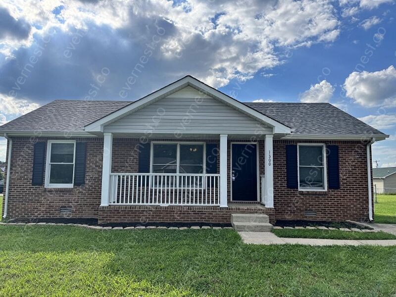 1300 Chucker Dr, Clarksville, TN 37042 House Rental in Clarksville, TN