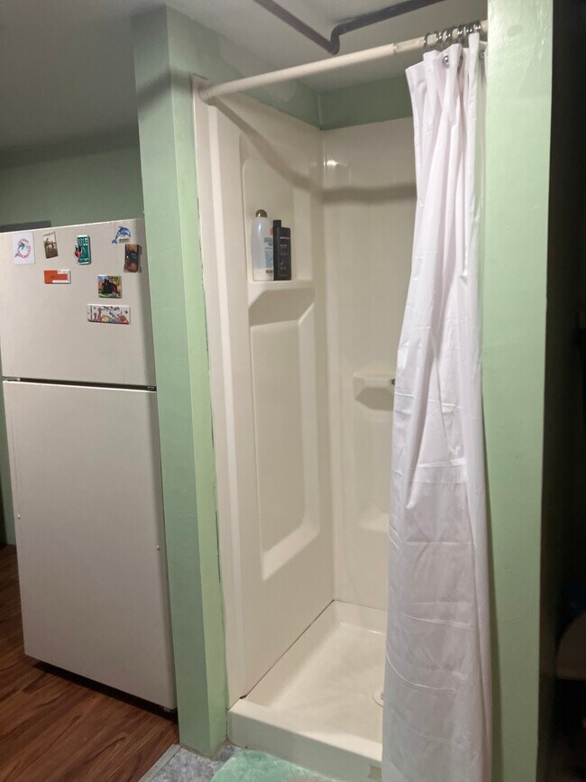 Building Photo - 9 Dale Ave