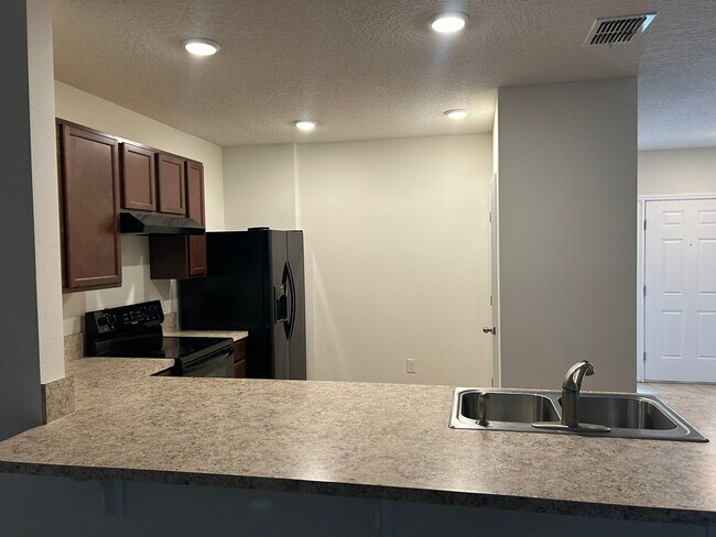 Foto del edificio - 1631 Primo Ct