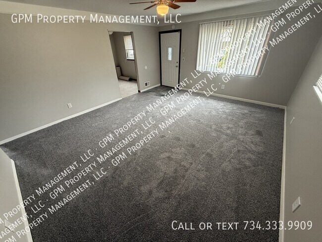 Foto del edificio - 4757 Dudley St