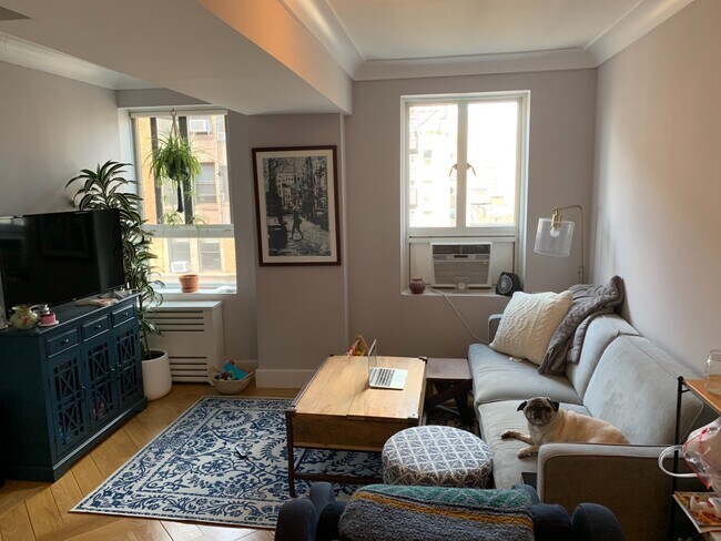 Building Photo - 752 West End Ave