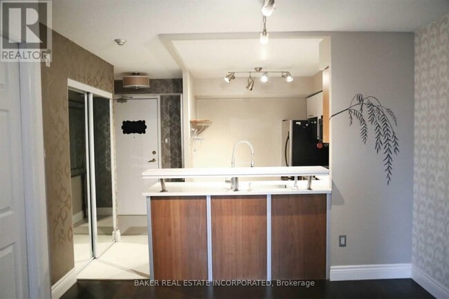 Photo du bâtiment - 300 Balliol St