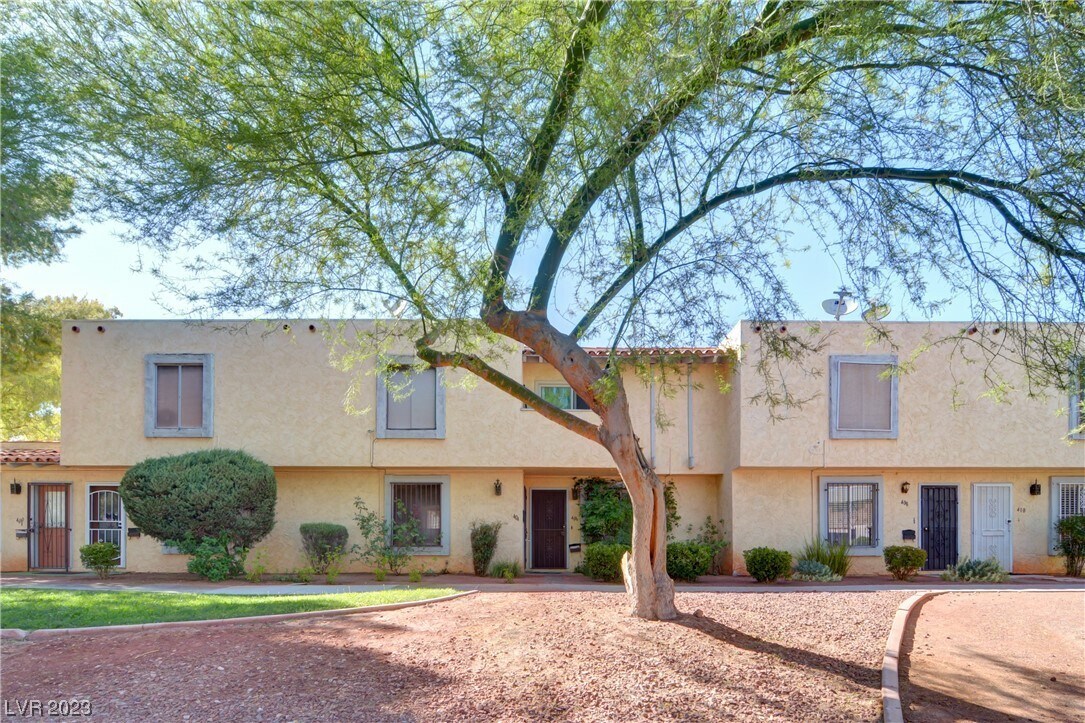 404 E Pecos Way, Las Vegas, NV 89121 Townhome Rentals in Las Vegas NV