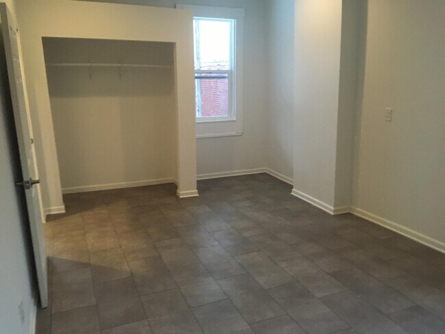 Foto del edificio - 2509 S Jefferson Ave