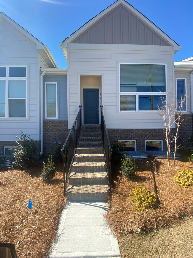 Foto del edificio - Room in Townhome on Statesville Ave