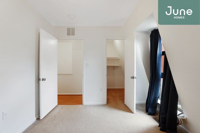 Building Photo - Full room in 5-bed/2.0-bath Home