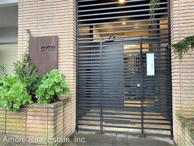 Foto del edificio - 969 Burnett Ave
