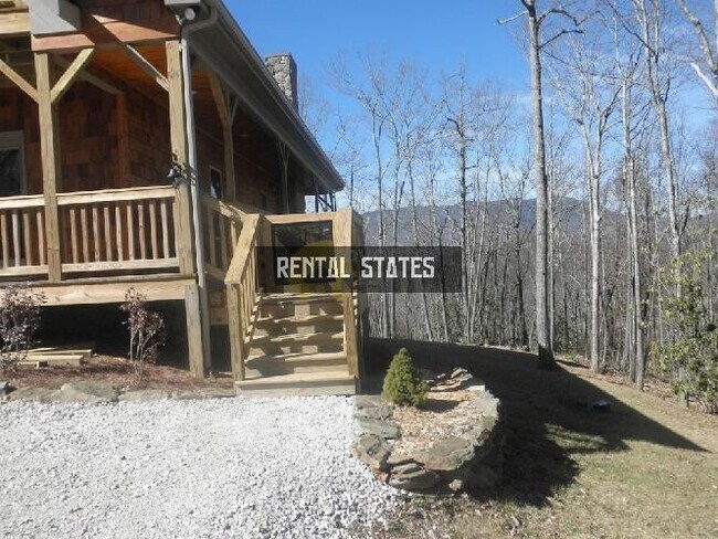 Building Photo - 3 bedroom in Spruce Pine NC 28777
