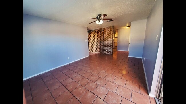 Family Room - 700 E Pecan St