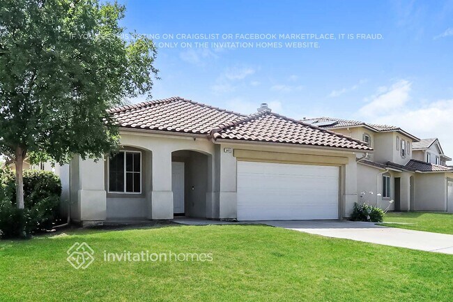 Building Photo - 34693 Yarrow Ct