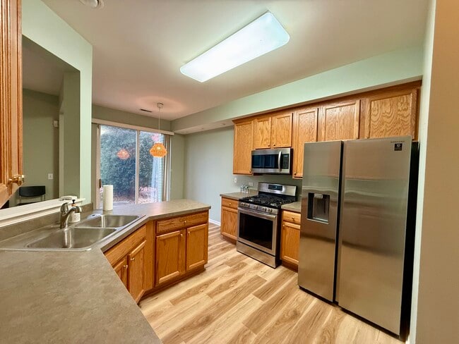 Building Photo - 3123 Ollerton Ave