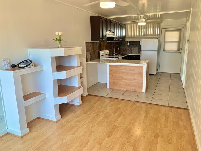 Building Photo - 471 Liholiho Street #217