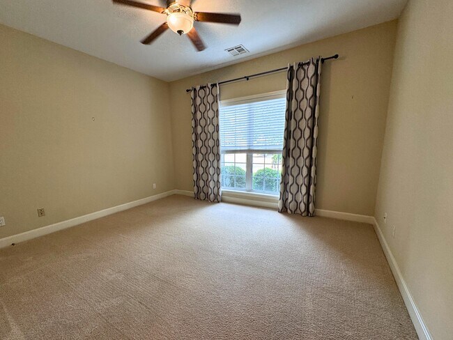 Foto del edificio - 2416 Boulder Springs Dr