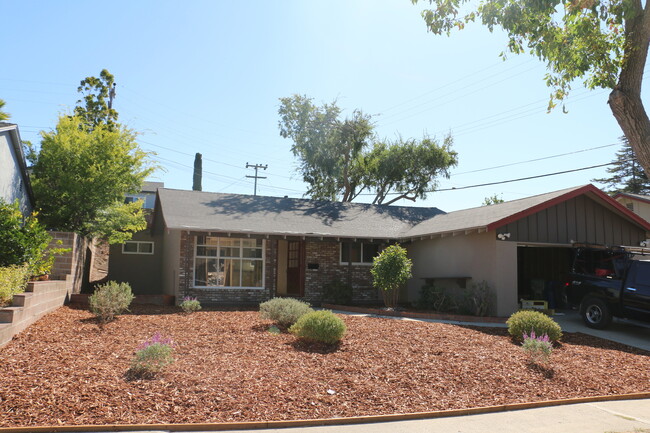 Foto del edificio - Bishop Peak neighborhood-Fantastic Rental!!