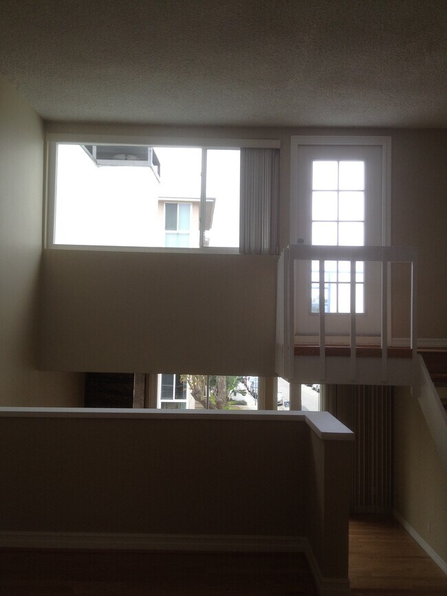 to Balcony & Ocean View - 100 Driftwood St St