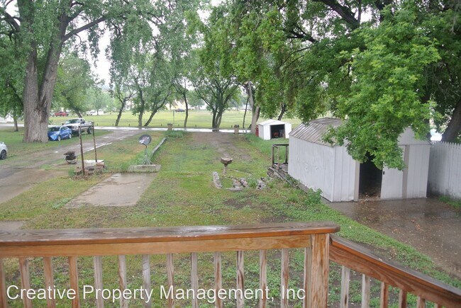 Foto del edificio - 3 br, 2 bath House - 616 5th Ave NW