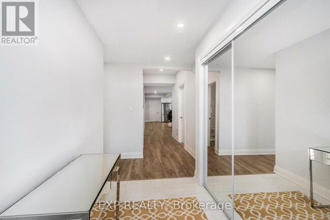 Building Photo - 21 Lacrosse Trl