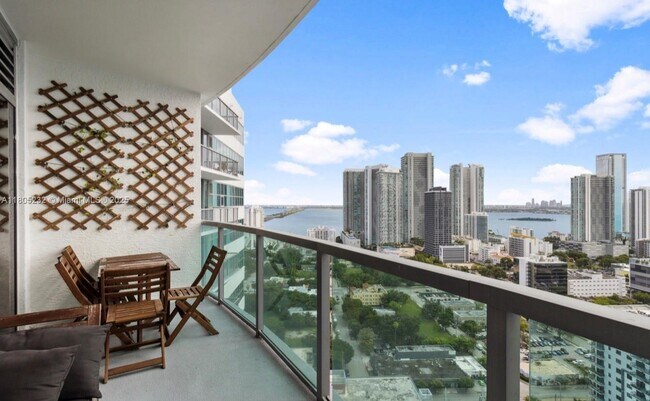 Foto del edificio - 3301 NE 1st Ave