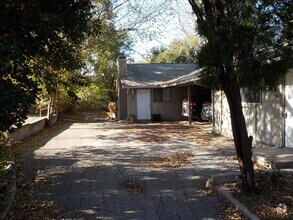Building Photo - 2708 Parker Ln