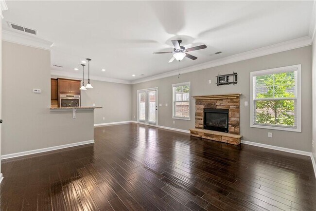 Building Photo - 4430 Pleasant Woods Dr