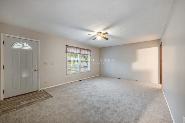 Building Photo - LaVista Home