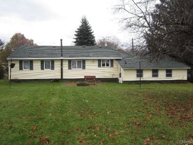 Building Photo - 312 Maple St