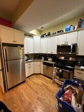 Building Photo - 178 I St