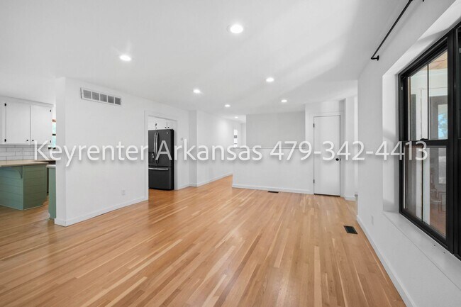 Foto del edificio - 4480 Trough Springs Rd