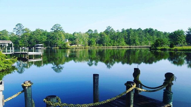 Building Photo - 274 Bayou Cir