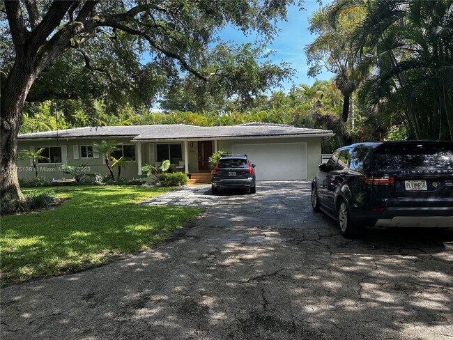 Building Photo - 630 San Lorenzo Ave