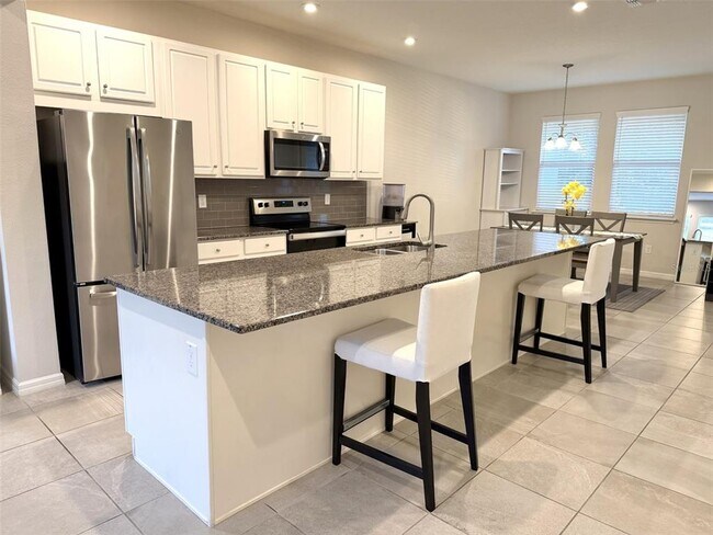 Foto del edificio - 15910 Marina Bay Dr