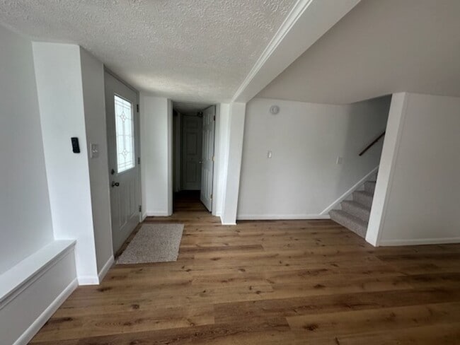 Building Photo - Fully Renovated Single-Family Home in Spar...