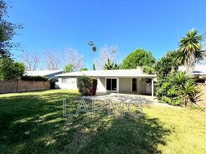 Building Photo - 24006 Archwood St