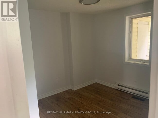 Building Photo - 251 Marier Ave