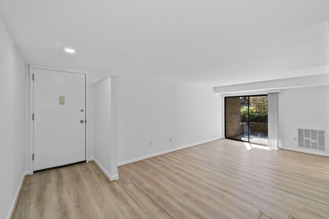 Foto del edificio - 2 bedroom 2 full bath condo in Annapolis - Ready Now!