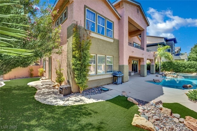Building Photo - 1004 Golden Age Ct