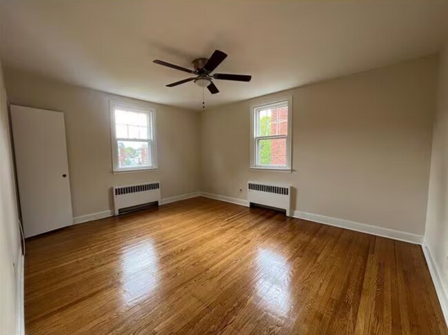 Foto del edificio - 2444 N 50th St