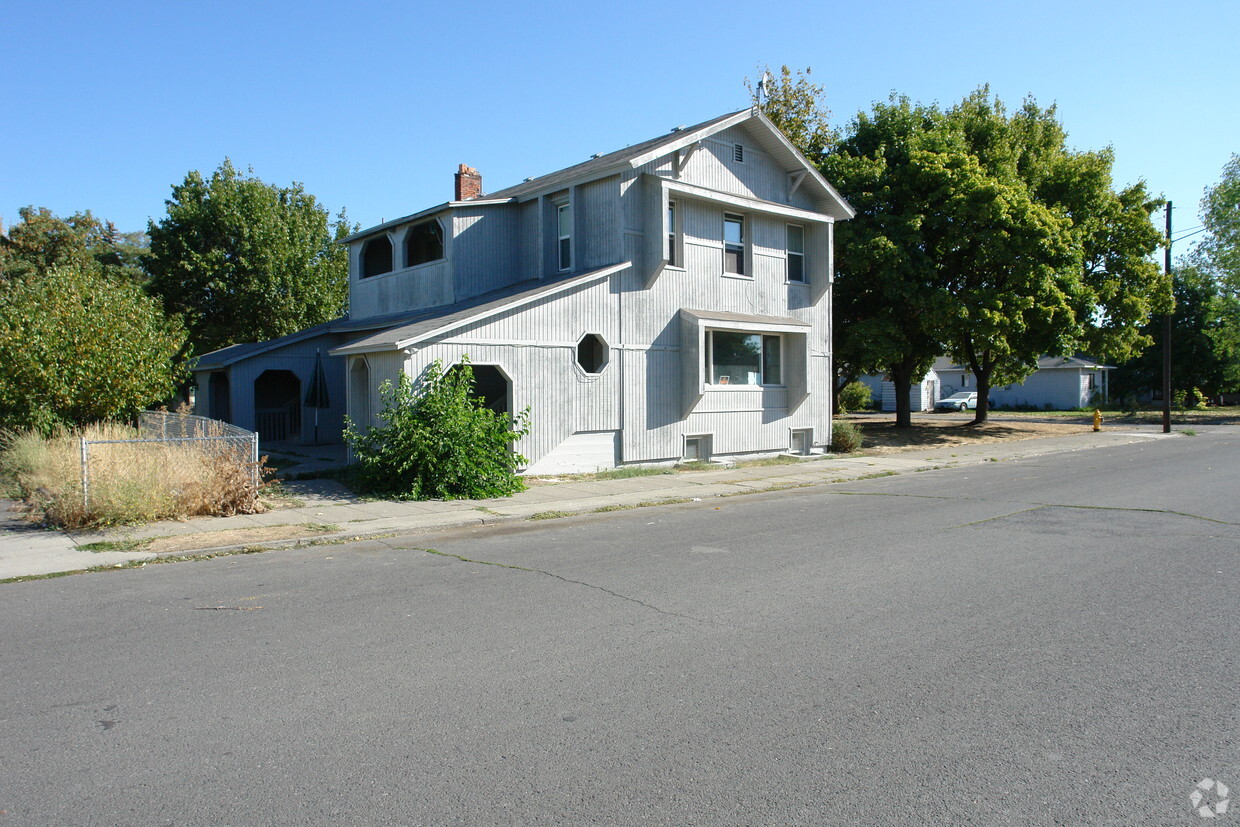 Foto del edificio - 2623 E Boone Ave