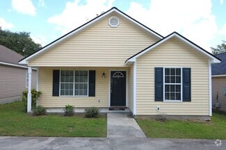 Building Photo - 1540 Woodard St