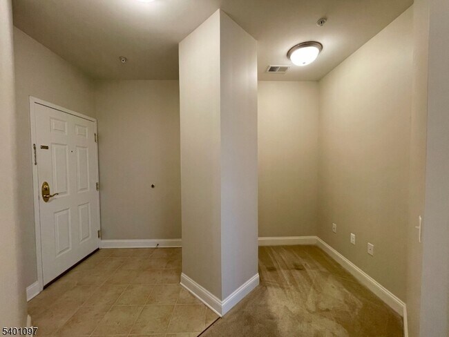 Foto del edificio - 3310 Ramapo Ct